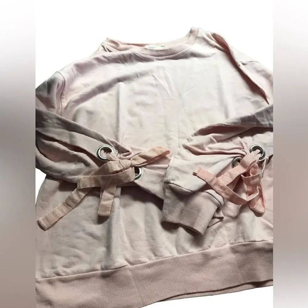 Penelope Projext size medium pale pink soft sweatshirt excellent condition